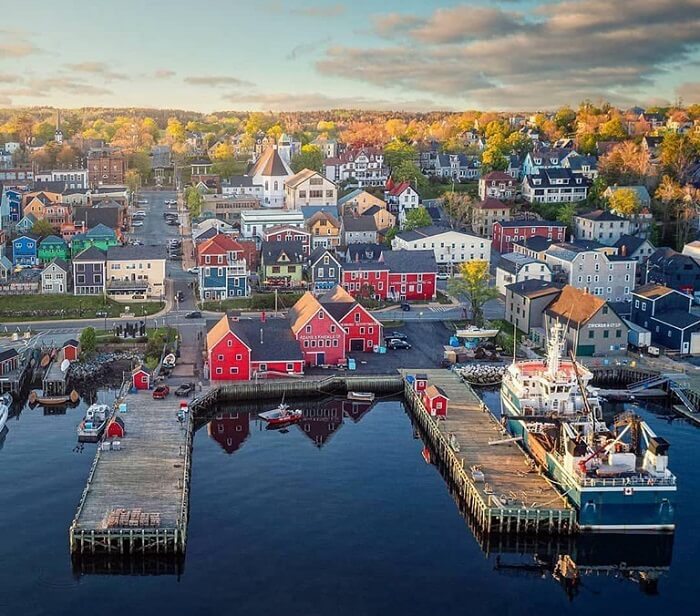 ve-dep-pho-co-lunenburg-canada 1